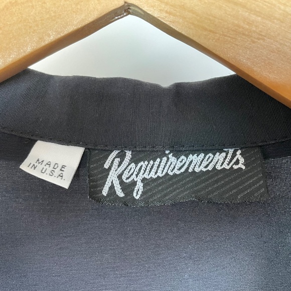 Requirements button-up - Picture 3 of 6